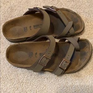Girls Birkenstock sandals